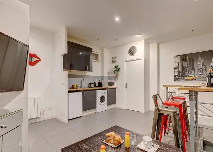 344 Angouleme - Superb In *