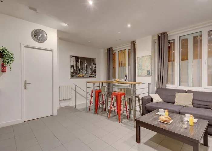 344 Angouleme - Superb In Appartement *